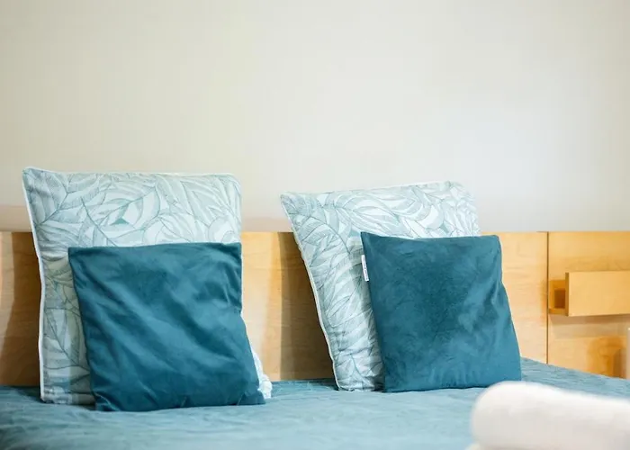 Blanche マントン