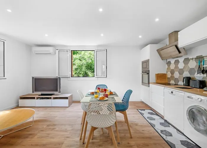 Blanche アパート マントン